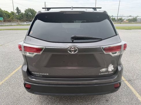 Used 2015 Toyota Highlander Limited AWD/4WD image 8