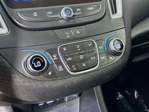 Used 2024 Chevrolet Malibu LT FWD image 22