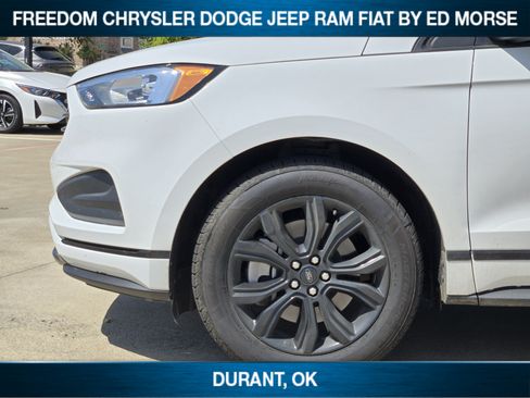 Used 2024 Ford Edge SE w/ Black Appearance Package AWD/4WD image 6