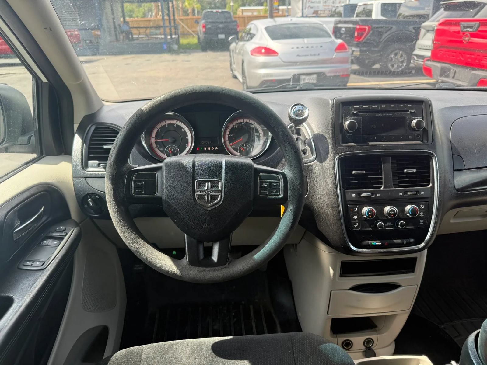 Used 2016 Dodge Grand Caravan SE w/ Quick Order Package 29E SE FWD image 17