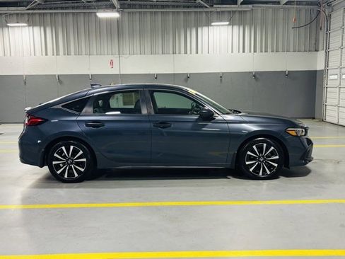 Used 2023 Honda Civic EX-L image 18