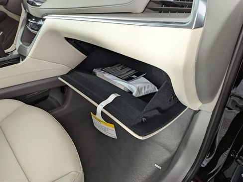 Used 2025 Cadillac XT5 Premium Luxury w/ LPO, Floor Liner Package image 33