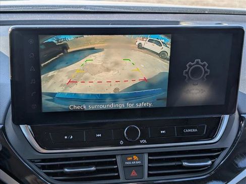 Used 2023 Nissan Altima 2.5 SR w/ SR Premium Package image 14