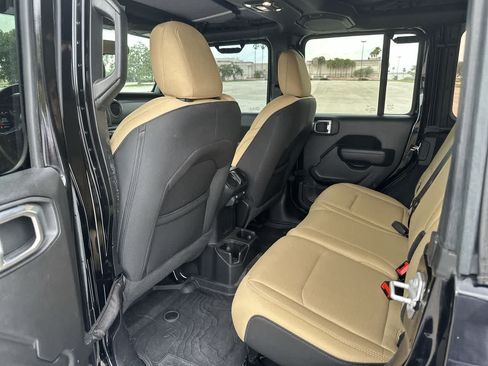 Certified 2022 Jeep Wrangler Unlimited Sport AWD/4WD image 20