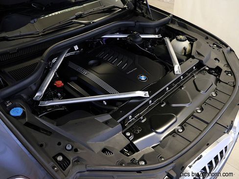 Used 2022 BMW X5 xDrive40i w/ Premium Package image 38