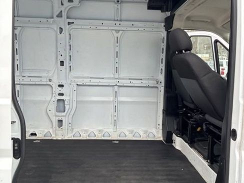Used 2023 RAM ProMaster 2500 FWD image 23