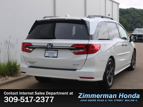 Certified 2023 Honda Odyssey Elite image 2