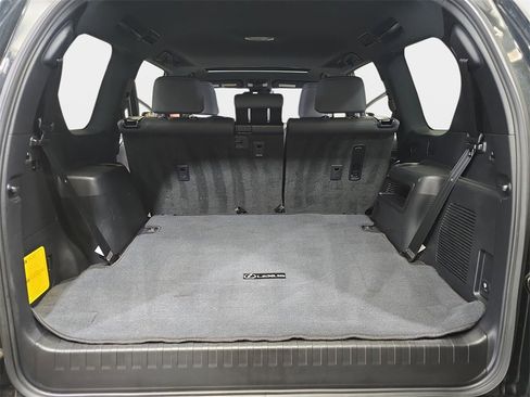 Certified 2023 Lexus GX 460 Premium w/ Premium Package image 12