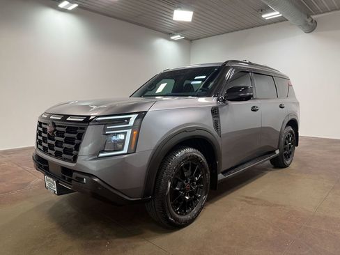 Used 2026 Nissan Armada PRO-4X AWD/4WD image 38