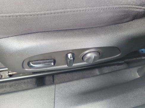 Used 2023 Chevrolet Malibu LT FWD image 21