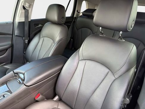 Used 2019 Buick Envision Essence image 21