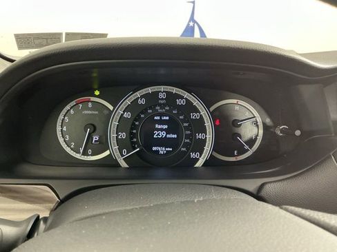 Used 2016 Honda Accord EX image 24