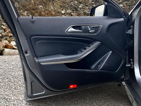 Used 2018 Mercedes-Benz GLA 45 AMG 4MATIC w/ Multimedia Package image 21