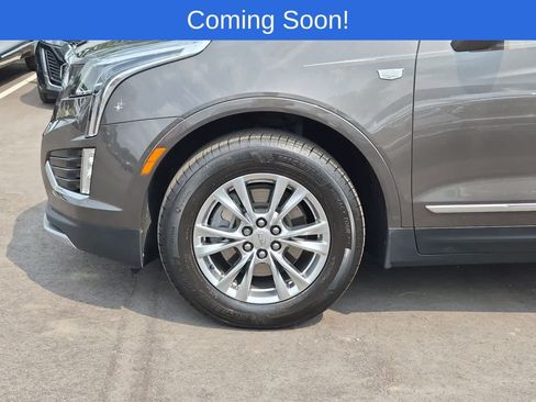 Used 2020 Cadillac XT5 Premium Luxury w/ LPO, Floor Liner Package FWD image 13