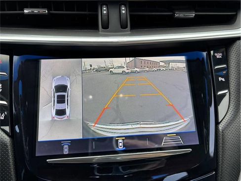 Used 2018 Cadillac XTS Premium Luxury image 13