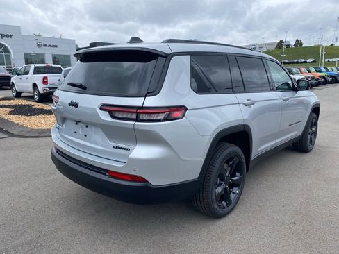 New 2025 Jeep Grand Cherokee L Limited w/ Black Appearance Package image 3