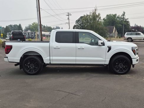 Used 2025 Ford F150 Platinum AWD/4WD image 6