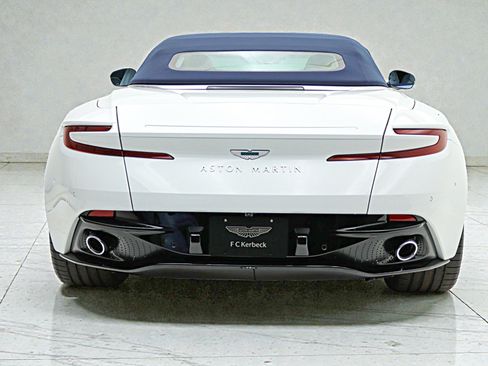 Used 2026 Aston Martin DB12 Convertible RWD image 29