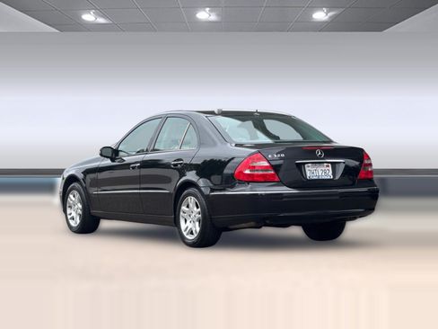 Used 2005 Mercedes-Benz E 320 Sedan image 3