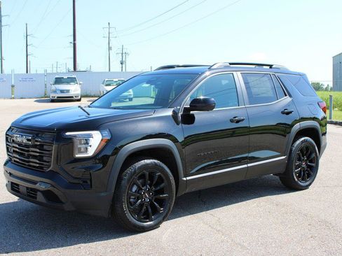 New 2027 GMC Terrain Elevation w/ Elevation Premium Package FWD image 2