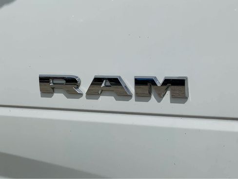Used 2024 RAM 2500 Laramie AWD/4WD image 21