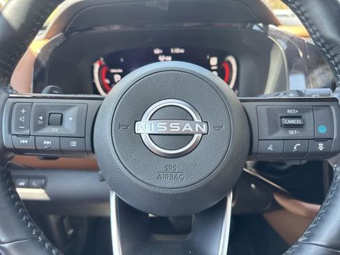 Used 2023 Nissan Pathfinder Platinum w/ Cargo Package AWD/4WD image 12