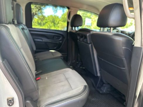 Used 2021 Nissan Titan S RWD image 21
