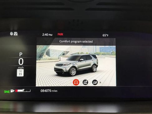 Used 2020 Land Rover Discovery Landmark AWD/4WD image 29