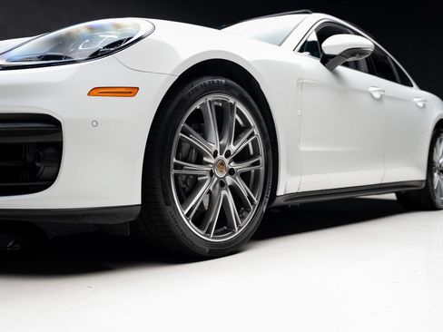 Used 2023 Porsche Panamera 4 AWD/4WD image 79