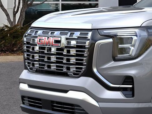 New 2027 GMC Terrain Denali AWD/4WD image 13