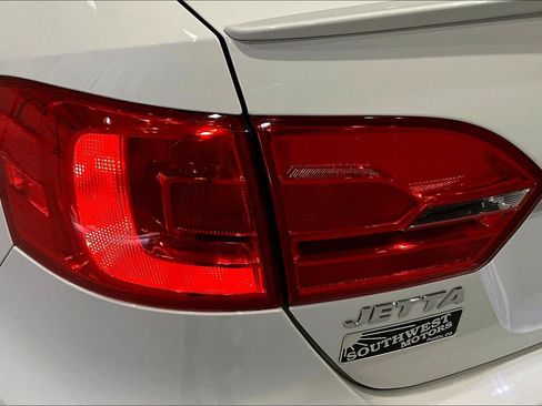Used 2014 Volkswagen Jetta SE image 21