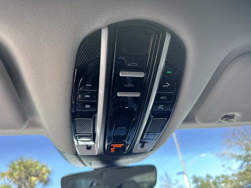 Used 2023 Porsche Panamera 4 Platinum Edition image 26