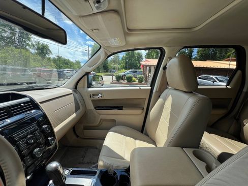 Used 2010 Ford Escape Limited AWD/4WD image 19