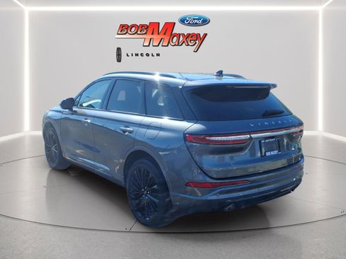 Used 2023 Lincoln Corsair Reserve w/ Jet Appearance Package image 6