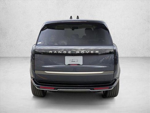 New 2026 Land Rover Range Rover Long Wheelbase SE image 8