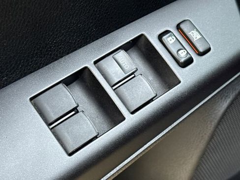 Used 2017 Toyota RAV4 XLE FWD image 20