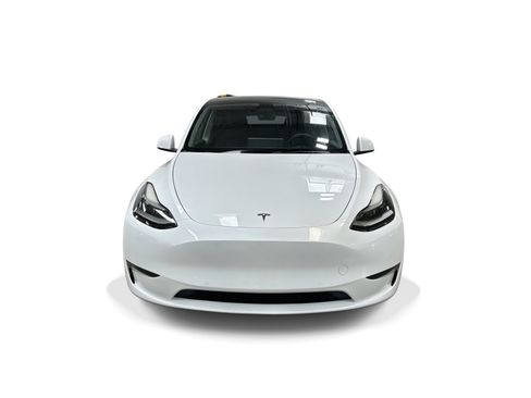 Certified 2022 Tesla Model Y Long Range AWD/4WD image 2
