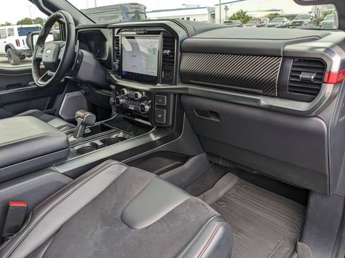 Used 2025 Ford F150 Raptor AWD/4WD image 15