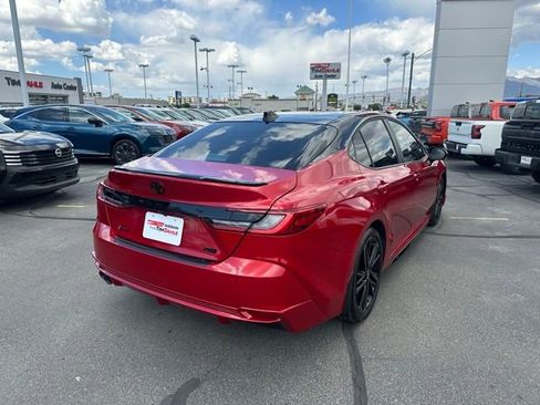 Used 2025 Toyota Camry XSE FWD image 10