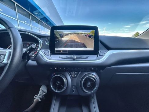 Certified 2025 Chevrolet Blazer LT w/ Convenience Package FWD image 15
