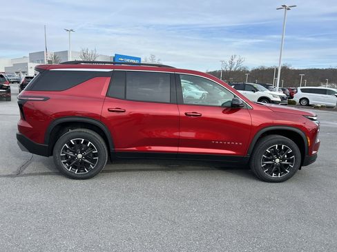 New 2026 Chevrolet Traverse LT w/ Sun and Wheel Package image 8