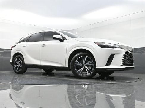 Used 2023 Lexus RX 350 Premium image 25