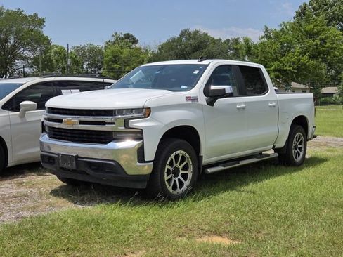 Used 2021 Chevrolet Silverado 1500 LT AWD/4WD image 3