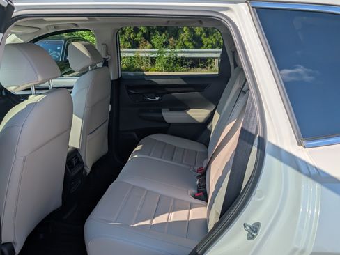 Used 2024 Honda CR-V EX-L image 14