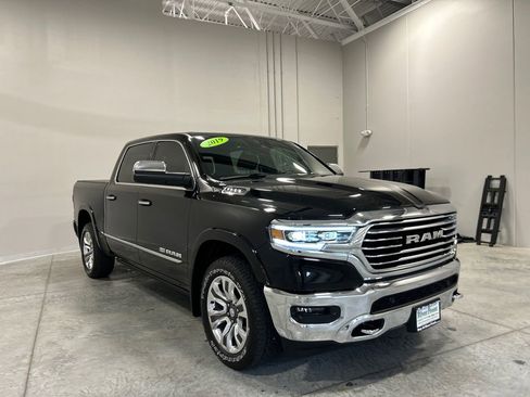 Used 2019 RAM 1500 Laramie Longhorn AWD/4WD image 4