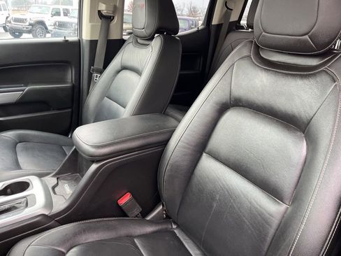 Used 2019 Chevrolet Colorado ZR2 image 34