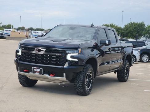 Used 2024 Chevrolet Silverado 1500 ZR2 w/ Technology Package AWD/4WD image 12