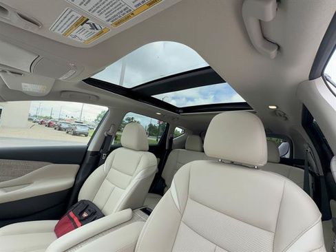 Used 2024 Nissan Murano SL AWD/4WD image 17