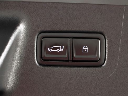 Used 2025 Hyundai Santa Fe SEL FWD image 31