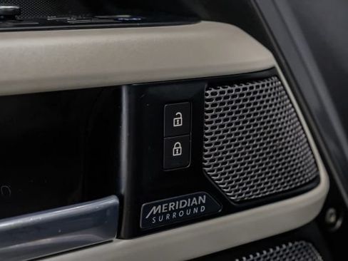 Used 2020 Land Rover Defender 110 First Edition AWD/4WD image 67